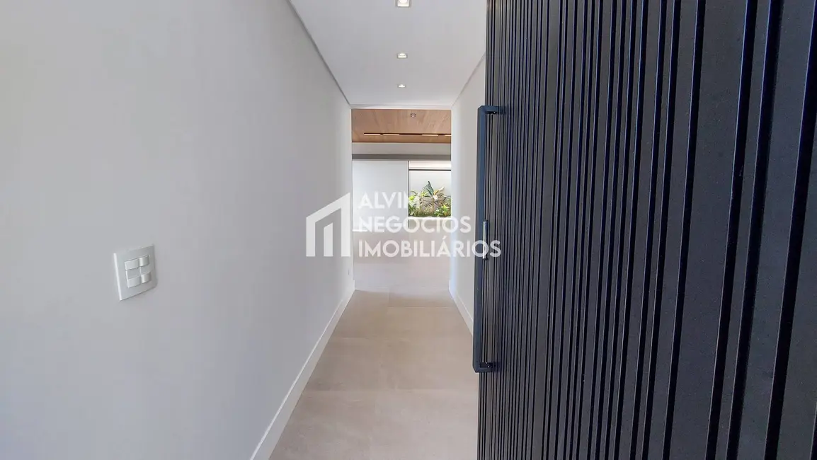 Foto 7 de Sobrado com 4 quartos à venda, 390m2 em Sao Jose Dos Campos - SP