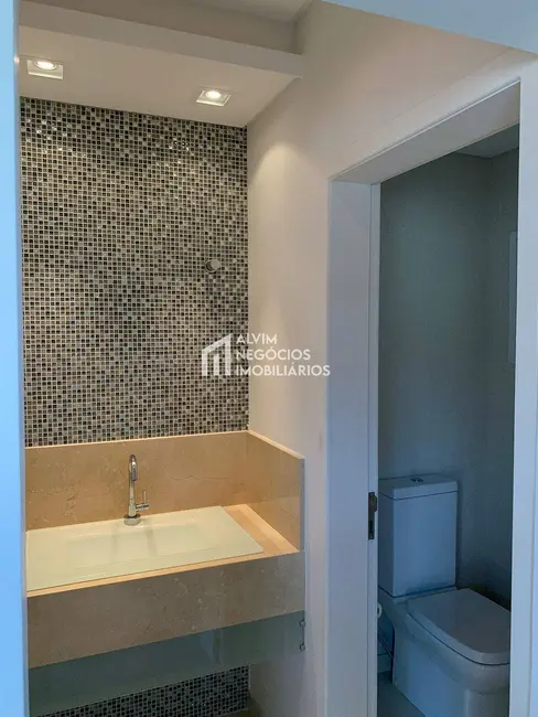 Foto 3 de Sobrado com 4 quartos à venda, 770m2 em Sao Jose Dos Campos - SP