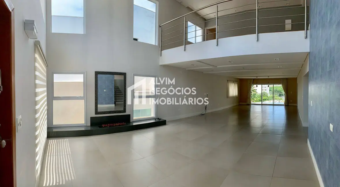 Foto 2 de Sobrado com 4 quartos à venda, 770m2 em Sao Jose Dos Campos - SP