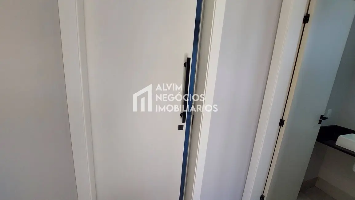 Foto 7 de Sobrado com 4 quartos à venda, 220m2 em Sao Jose Dos Campos - SP