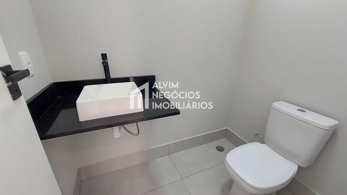 Foto 5 de Sobrado com 4 quartos à venda, 220m2 em Sao Jose Dos Campos - SP