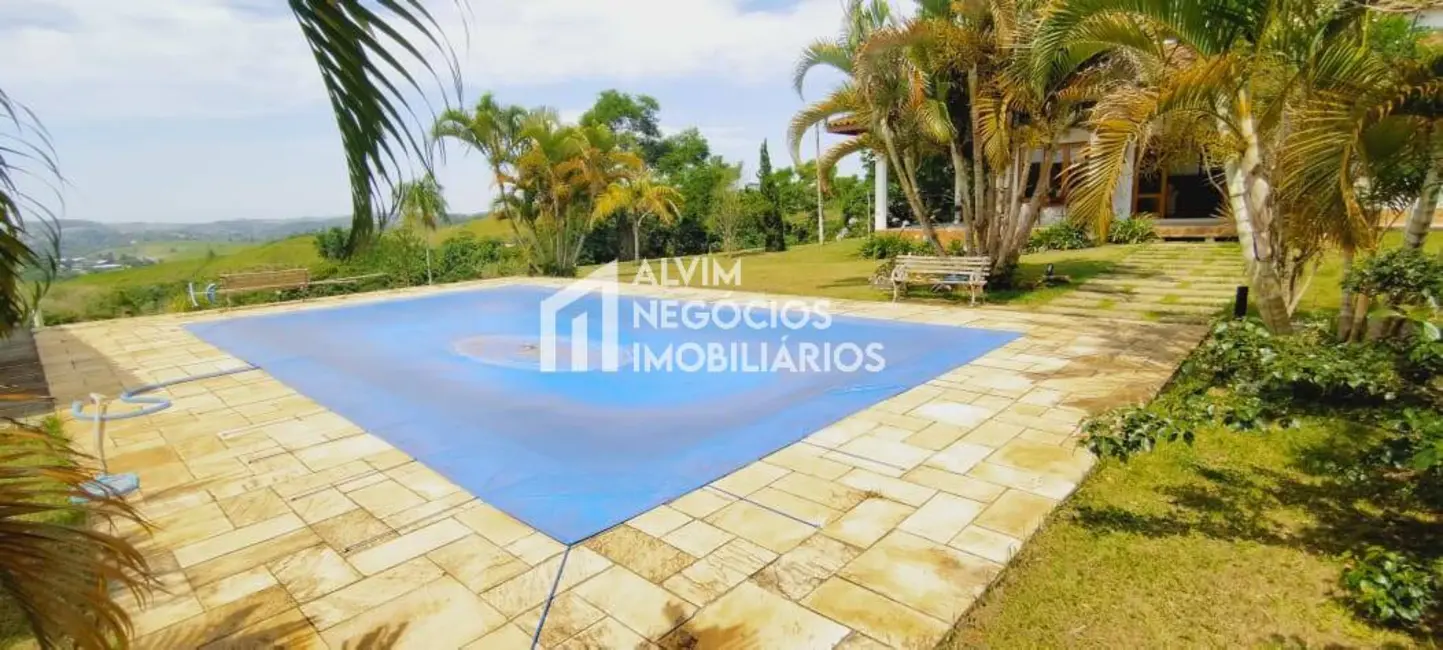 Foto 2 de Chácara com 4 quartos à venda, 3160m2 em Centro, Igarata - SP