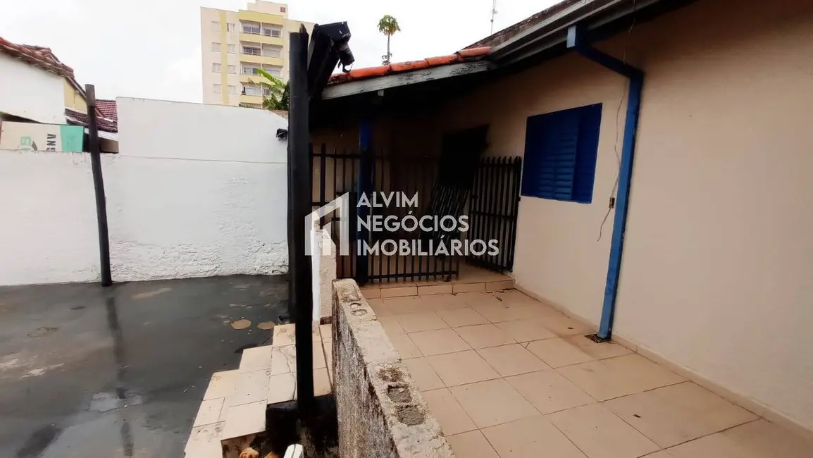 Casa com 2 quartos para alugar, 310m2 em Sao Jose Dos Campos - SP - imagem 7 Foto 7 de Casa com 2 quartos para alugar, 310m2 em Sao Jose Dos Campos - SP