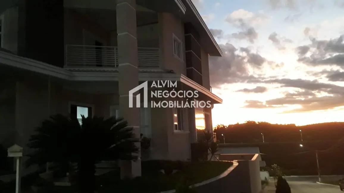 Foto 6 de Casa com 3 quartos à venda, 254m2 em Sao Jose Dos Campos - SP