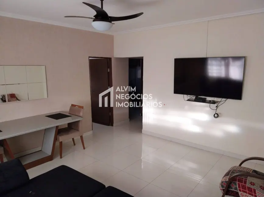 Foto 1 de Casa com 3 quartos à venda, 300m2 em Sao Jose Dos Campos - SP
