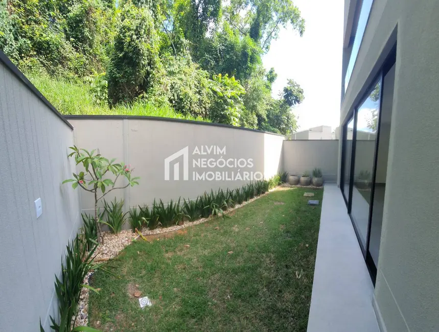 Foto 4 de Sobrado com 3 quartos à venda, 110m2 em Sao Jose Dos Campos - SP