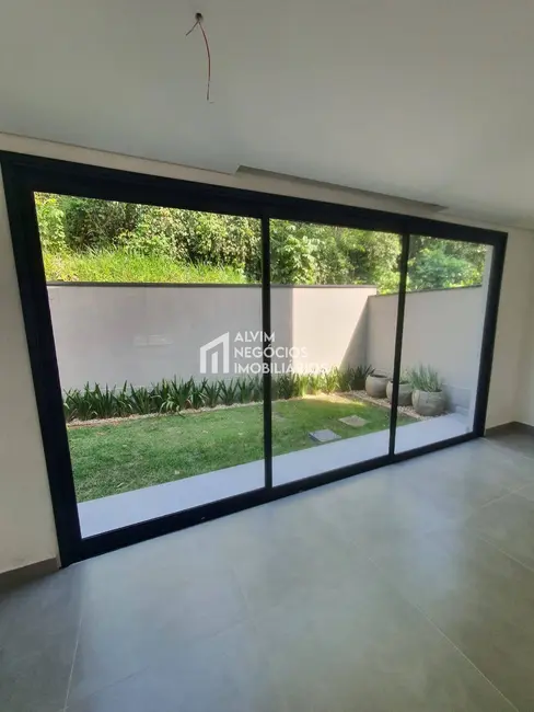 Foto 5 de Sobrado com 3 quartos à venda, 110m2 em Sao Jose Dos Campos - SP