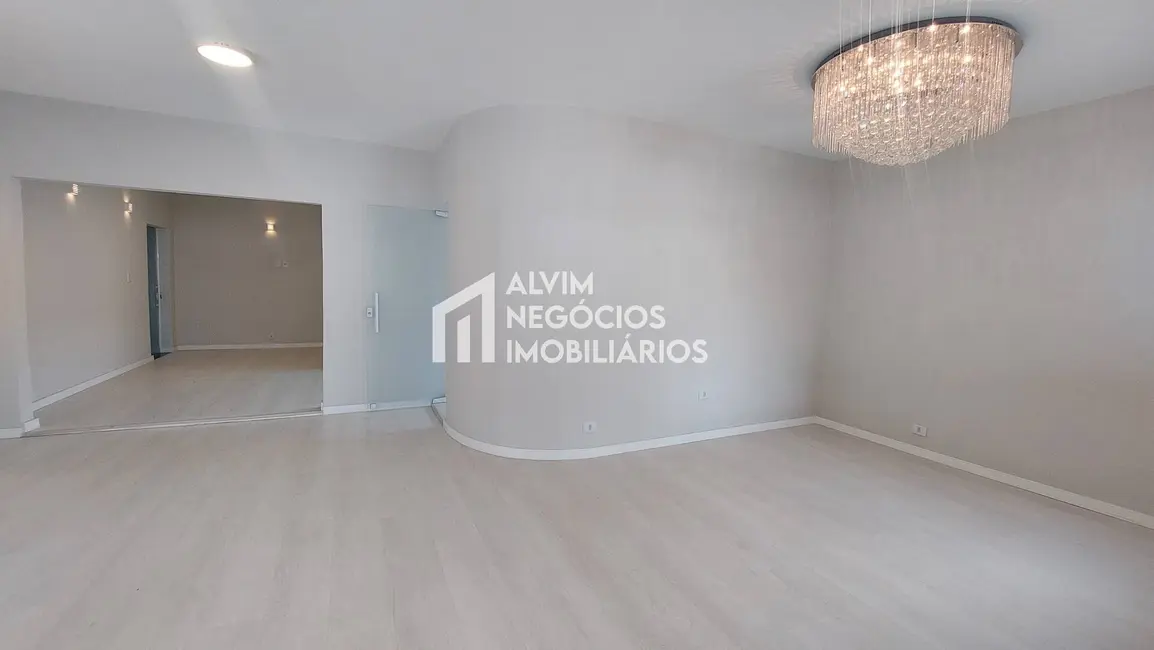 Foto 4 de Casa com 3 quartos à venda, 225m2 em Sao Jose Dos Campos - SP