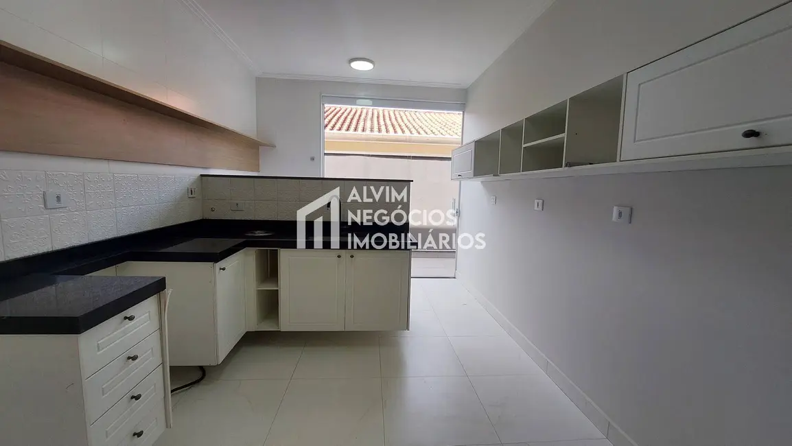 Foto 7 de Casa com 3 quartos à venda, 225m2 em Sao Jose Dos Campos - SP