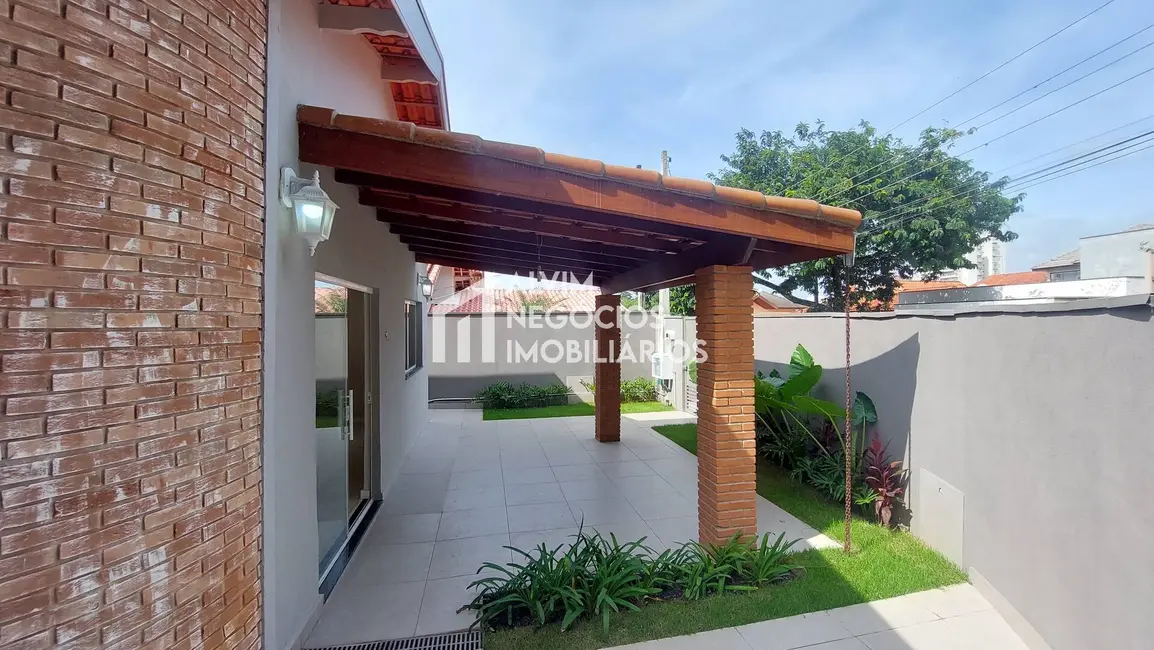 Foto 3 de Casa com 3 quartos à venda, 225m2 em Sao Jose Dos Campos - SP