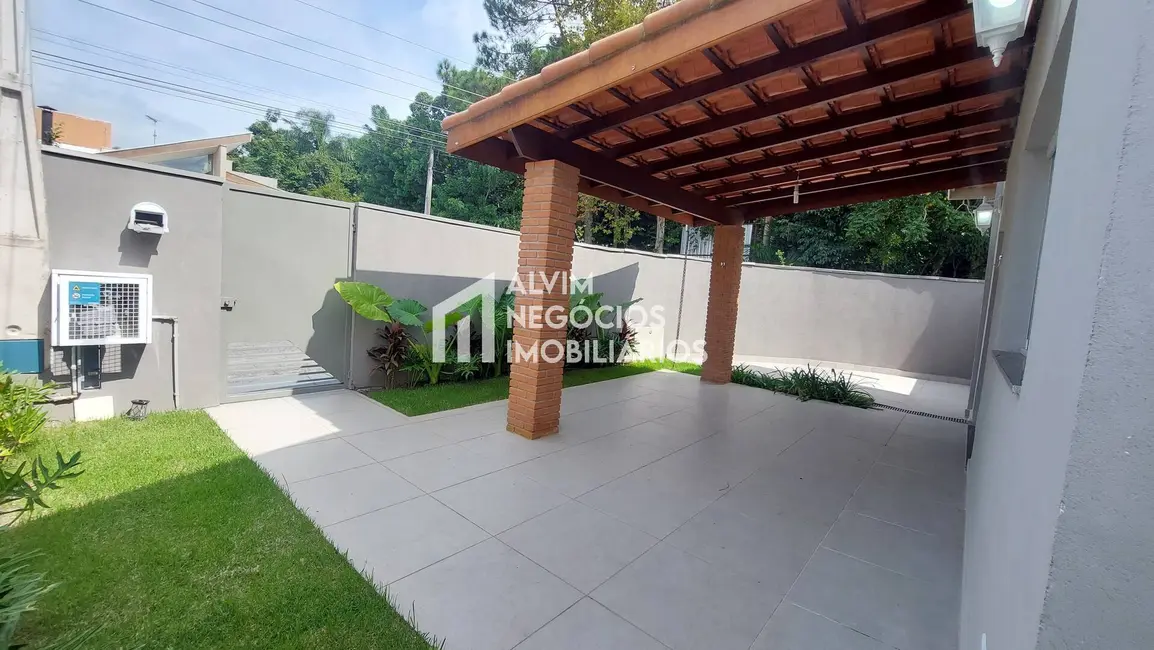 Foto 6 de Casa com 3 quartos à venda, 225m2 em Sao Jose Dos Campos - SP