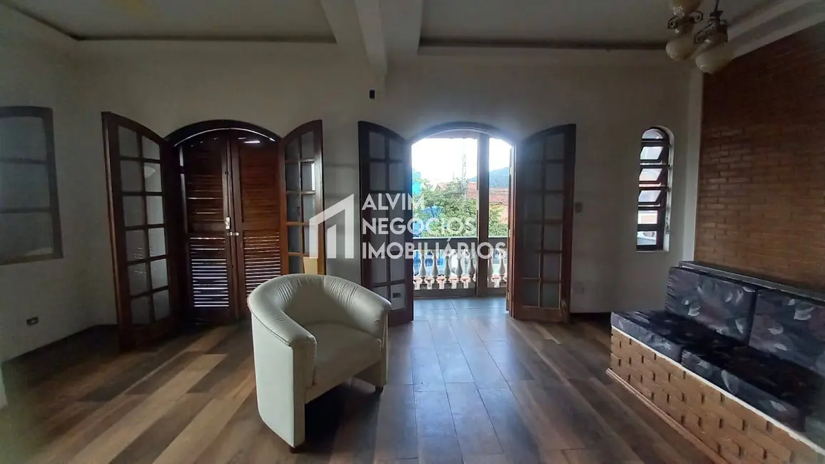 Foto 1 de Casa com 3 quartos à venda, 250m2 em Sao Jose Dos Campos - SP