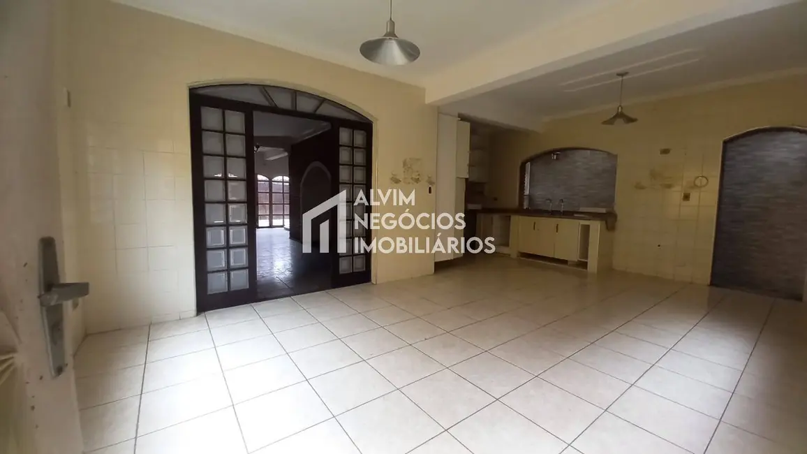 Foto 5 de Casa com 3 quartos à venda, 250m2 em Sao Jose Dos Campos - SP
