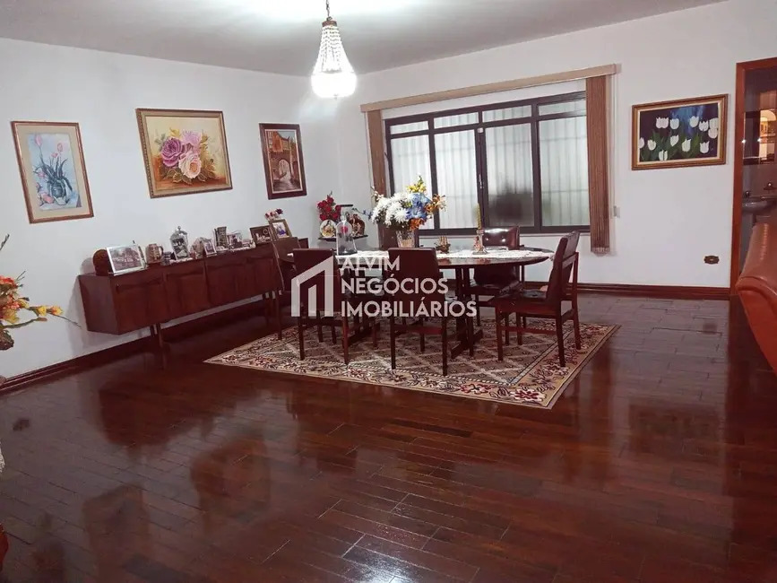 Foto 1 de Casa com 4 quartos à venda, 800m2 em Sao Jose Dos Campos - SP