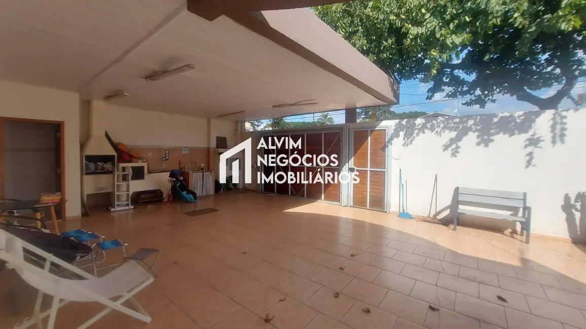 Casa com 4 quartos à venda, 240m2 em Sao Jose Dos Campos - SP - imagem 6 Foto 6 de Casa com 4 quartos à venda, 240m2 em Sao Jose Dos Campos - SP