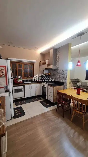 Foto 4 de Casa com 3 quartos à venda, 150m2 em Sao Jose Dos Campos - SP