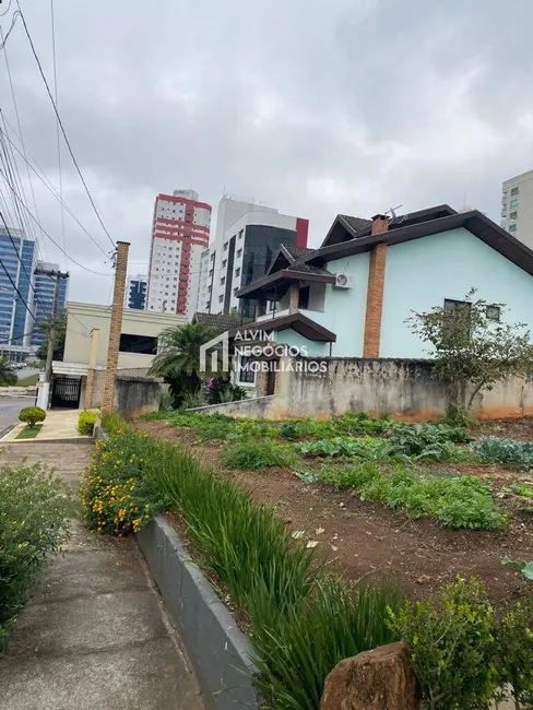 Foto 1 de Terreno / Lote à venda em Sao Jose Dos Campos - SP