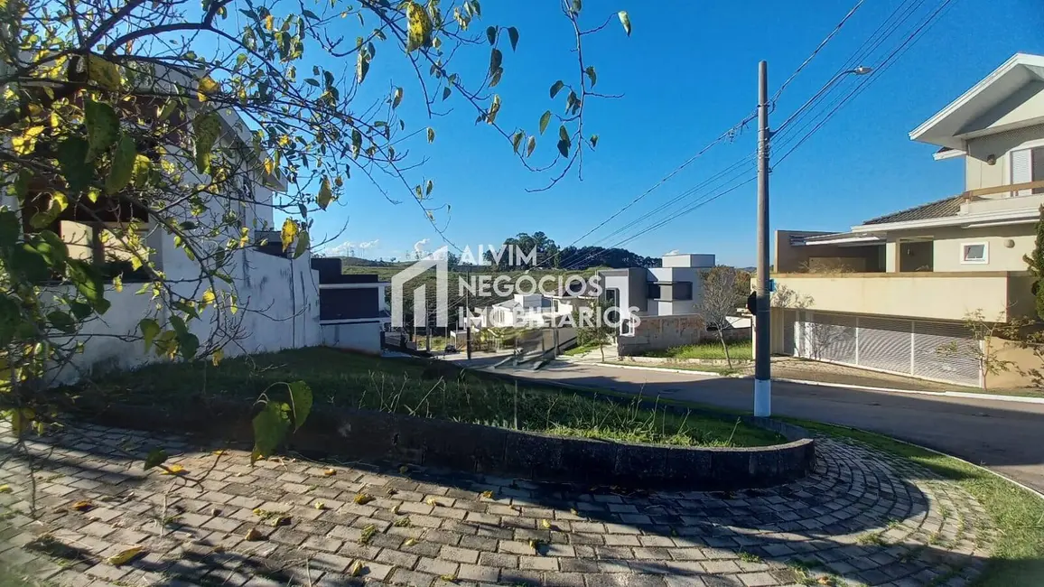 Foto 2 de Terreno / Lote à venda, 347m2 em Sao Jose Dos Campos - SP