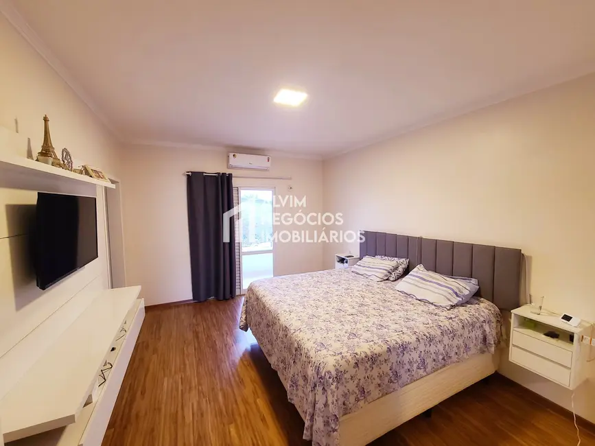 Foto 5 de Casa com 3 quartos à venda, 343m2 em Sao Jose Dos Campos - SP