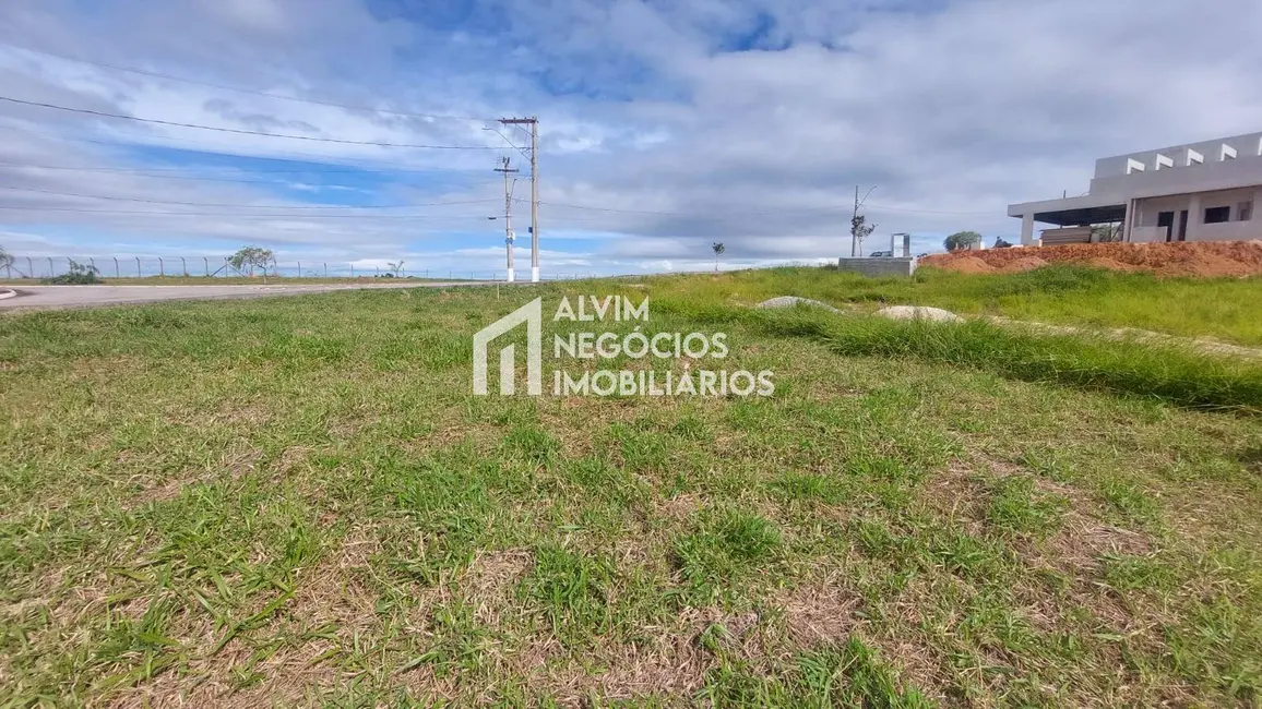 Foto 1 de Terreno / Lote à venda, 1380m2 em Sao Jose Dos Campos - SP