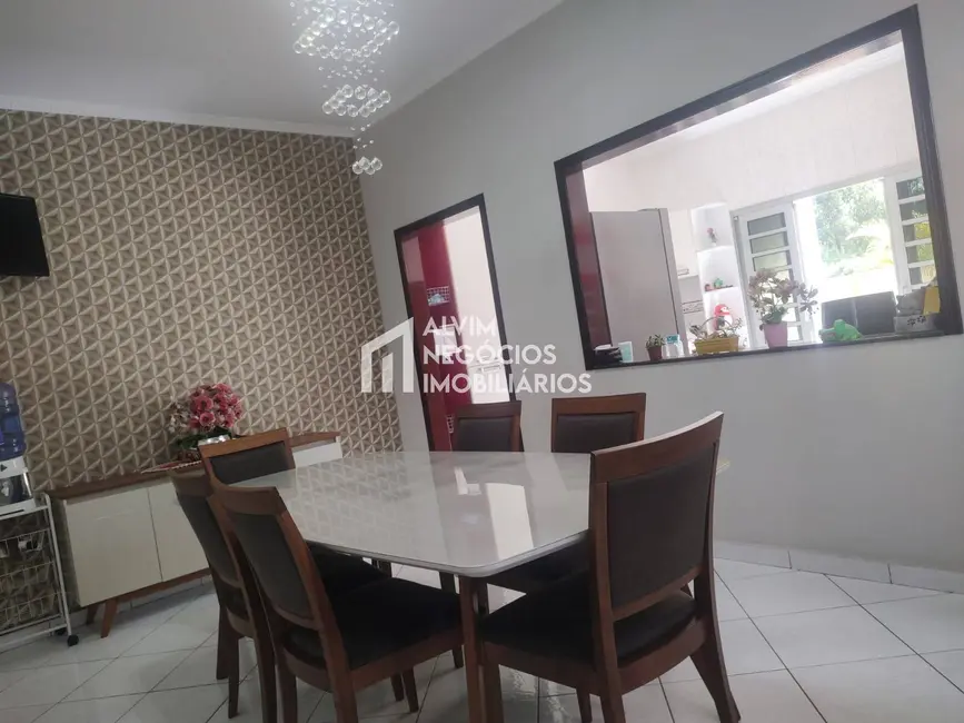 Foto 4 de Casa com 7 quartos à venda em Sao Jose Dos Campos - SP