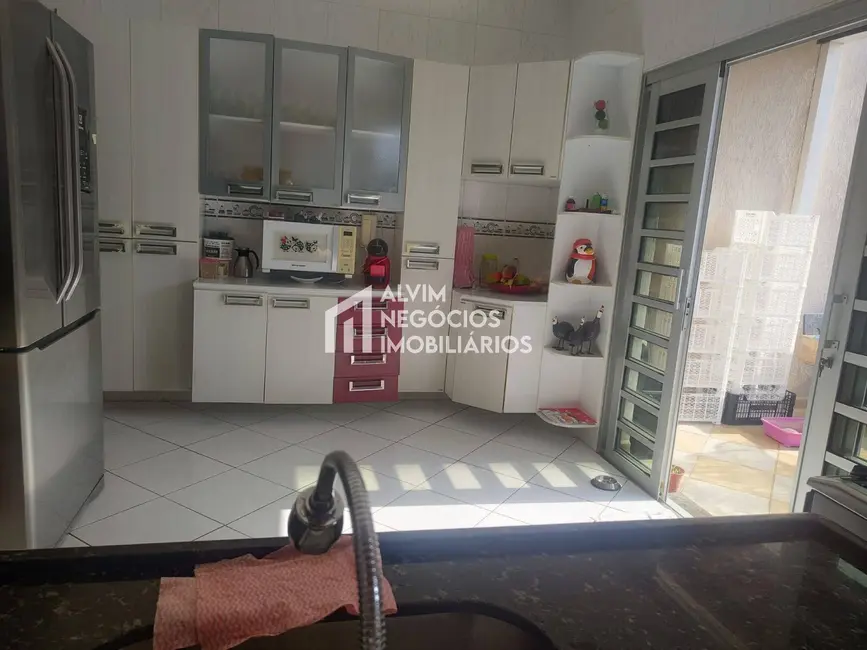 Foto 8 de Casa com 7 quartos à venda em Sao Jose Dos Campos - SP