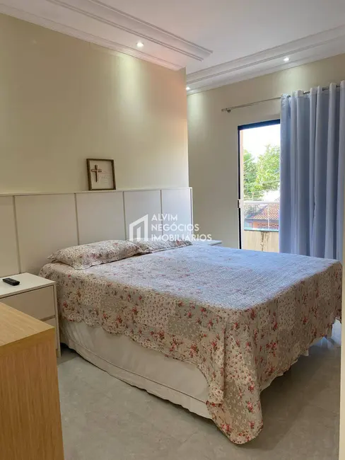 Foto 3 de Sobrado com 3 quartos à venda em Sao Jose Dos Campos - SP