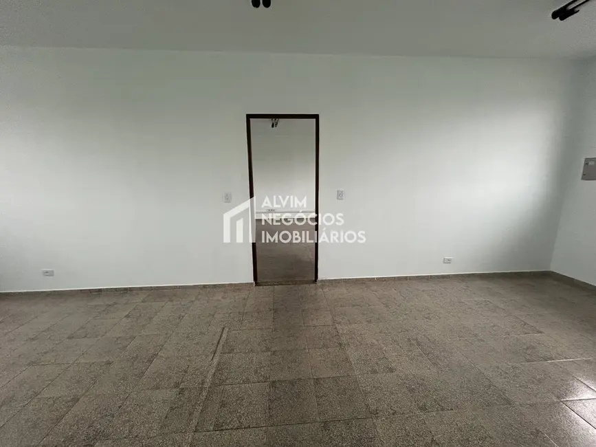 Sala Comercial para alugar, 300m2 em Sao Jose Dos Campos - SP - imagem 9 Foto 9 de Sala Comercial para alugar, 300m2 em Sao Jose Dos Campos - SP