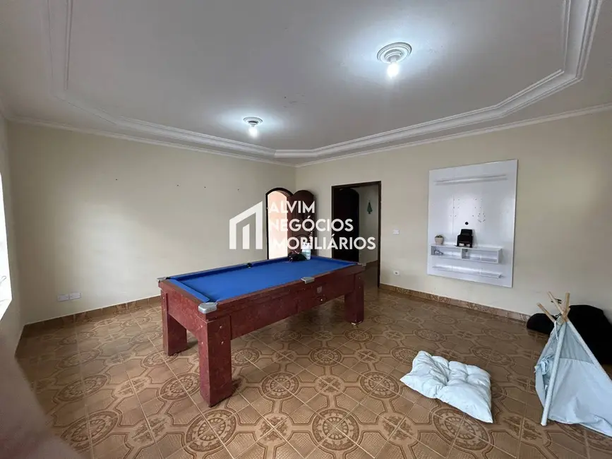 Foto 6 de Casa com 4 quartos à venda, 300m2 em Sao Jose Dos Campos - SP