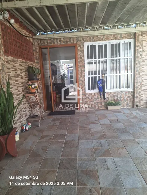 Casa com 2 quartos à venda em Canto do Forte, Praia Grande - SP - imagem 4 Foto 4 de Casa com 2 quartos à venda em Canto do Forte, Praia Grande - SP