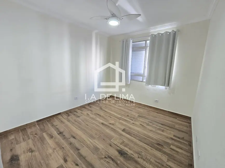 Foto 9 de Apartamento com 7 quartos à venda, 82m2 em Embaré, Santos - SP