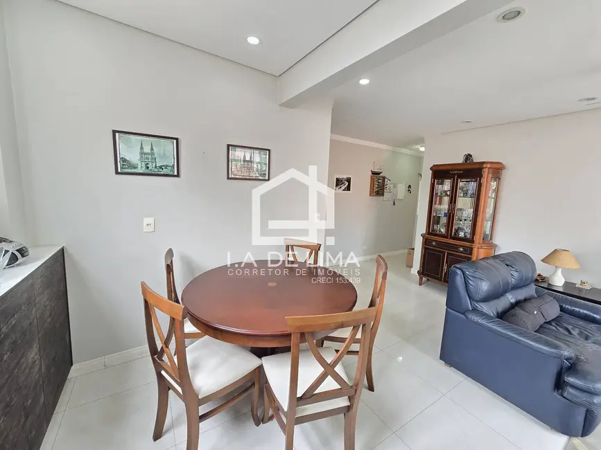 Apartamento com 2 quartos à venda, 70m2 em Embaré, Santos - SP - imagem 9 Foto 9 de Apartamento com 2 quartos à venda, 70m2 em Embaré, Santos - SP