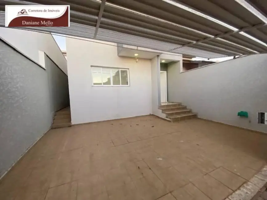 Sobrado com 3 quartos à venda, 140m2 em Residencial Quinta dos Vinhedos, Braganca Paulista - SP - imagem 2 Foto 2 de Sobrado com 3 quartos à venda, 140m2 em Residencial Quinta dos Vinhedos, Braganca Paulista - SP