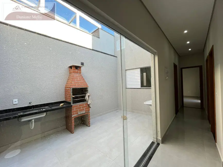 Casa com 3 quartos à venda, 140m2 em Residencial Piemonte, Braganca Paulista - SP - imagem 2 Foto 2 de Casa com 3 quartos à venda, 140m2 em Residencial Piemonte, Braganca Paulista - SP