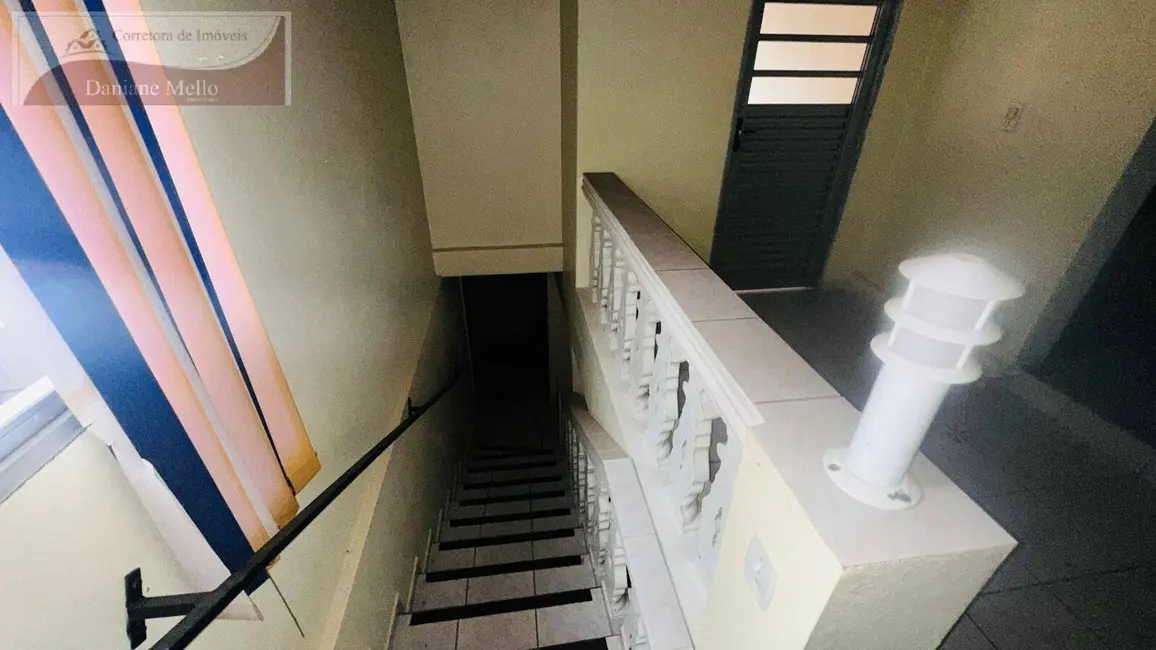 Casa com 3 quartos à venda, 184m2 em Centro, Pinhalzinho - SP - imagem 3 Foto 3 de Casa com 3 quartos à venda, 184m2 em Centro, Pinhalzinho - SP