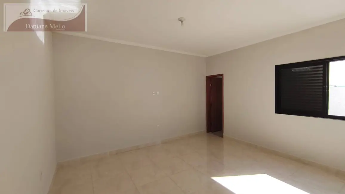 Foto 9 de Casa com 3 quartos para alugar, 160m2 em Residencial Quinta dos Vinhedos, Braganca Paulista - SP