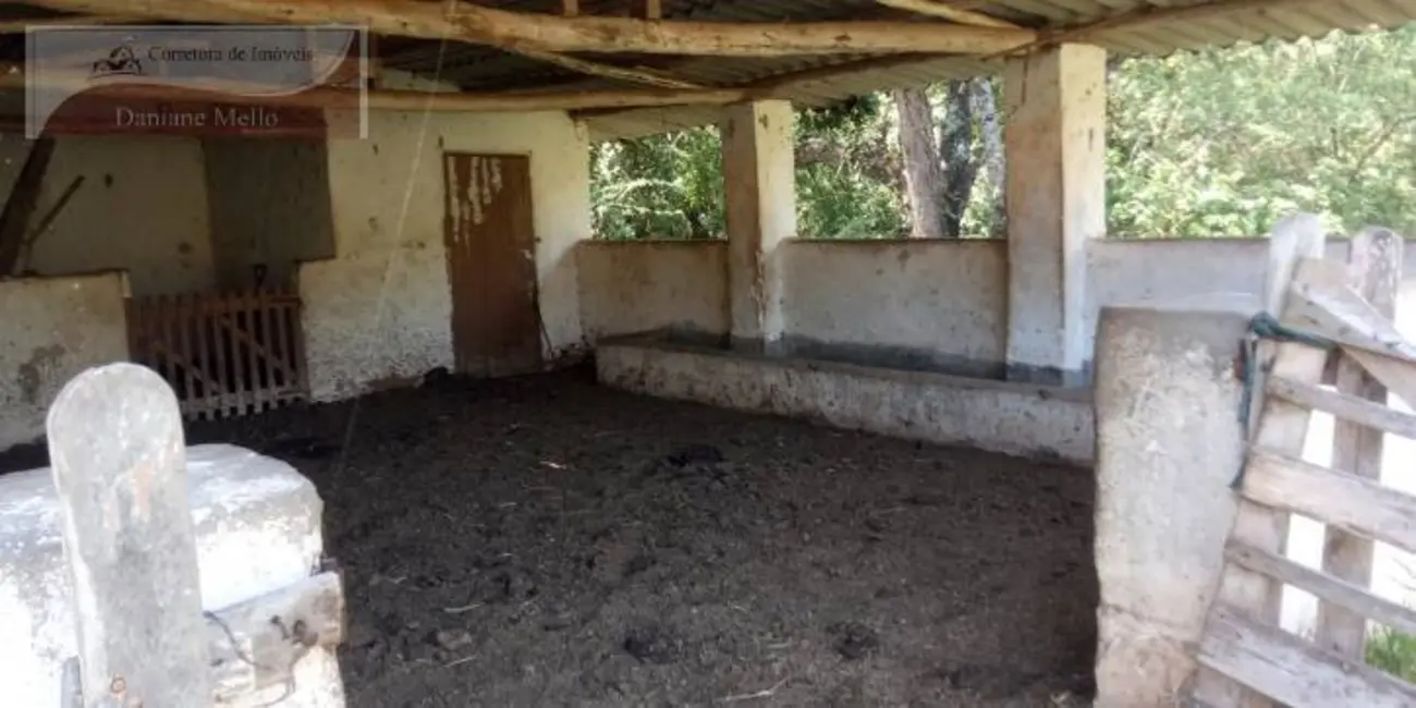 Foto 3 de Sítio / Rancho com 2 quartos à venda e para alugar, 40m2 em Pedra Bela - SP