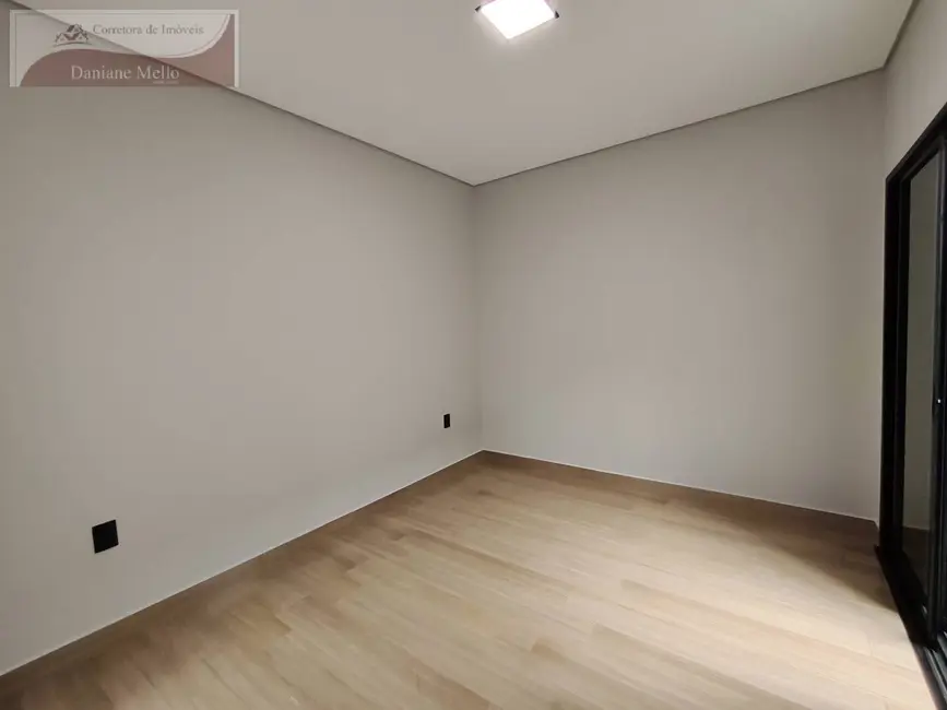 Casa com 4 quartos à venda, 146m2 em Braganca Paulista - SP - imagem 9 Foto 9 de Casa com 4 quartos à venda, 146m2 em Braganca Paulista - SP