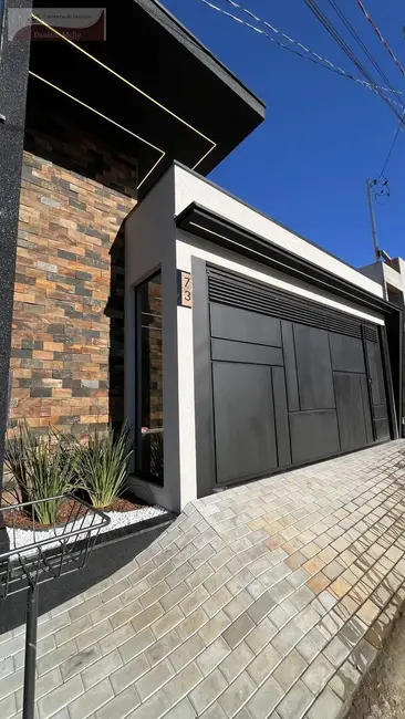 Casa com 3 quartos à venda, 140m2 em Braganca Paulista - SP - imagem 2 Foto 2 de Casa com 3 quartos à venda, 140m2 em Braganca Paulista - SP