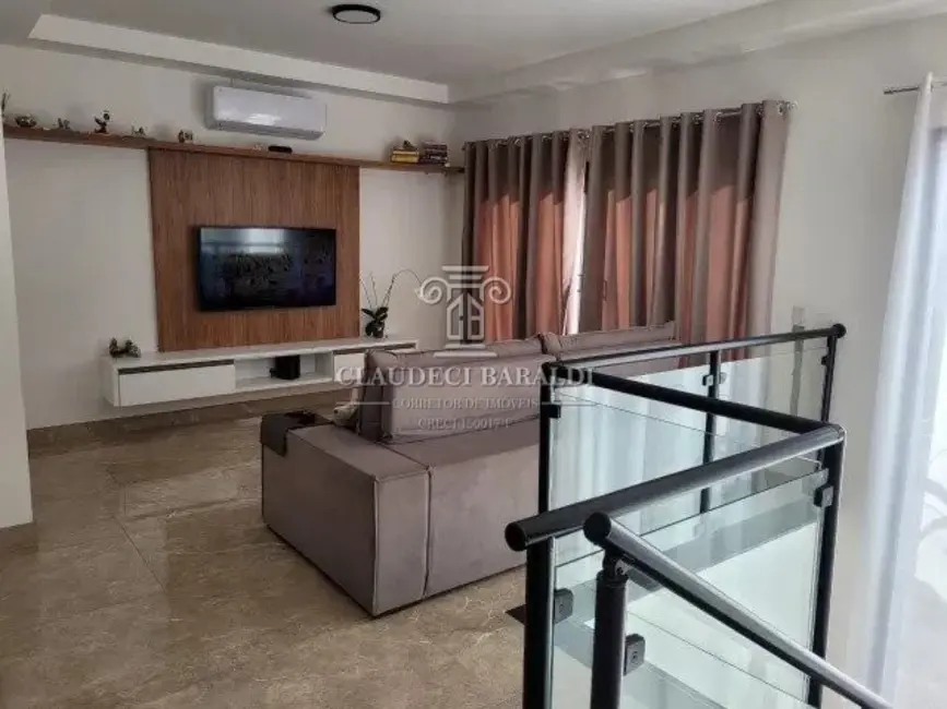 Sobrado com 3 quartos à venda, 161m2 em Wanel Ville, Sorocaba - SP - imagem 8 Foto 8 de Sobrado com 3 quartos à venda, 161m2 em Wanel Ville, Sorocaba - SP