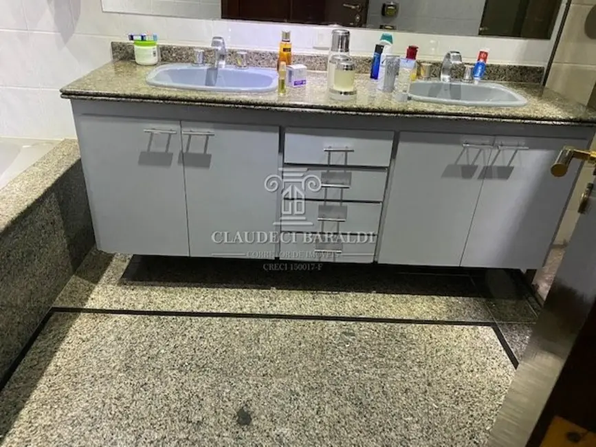 Apartamento com 4 quartos à venda, 212m2 em Centro, Sorocaba - SP - imagem 3 Foto 3 de Apartamento com 4 quartos à venda, 212m2 em Centro, Sorocaba - SP