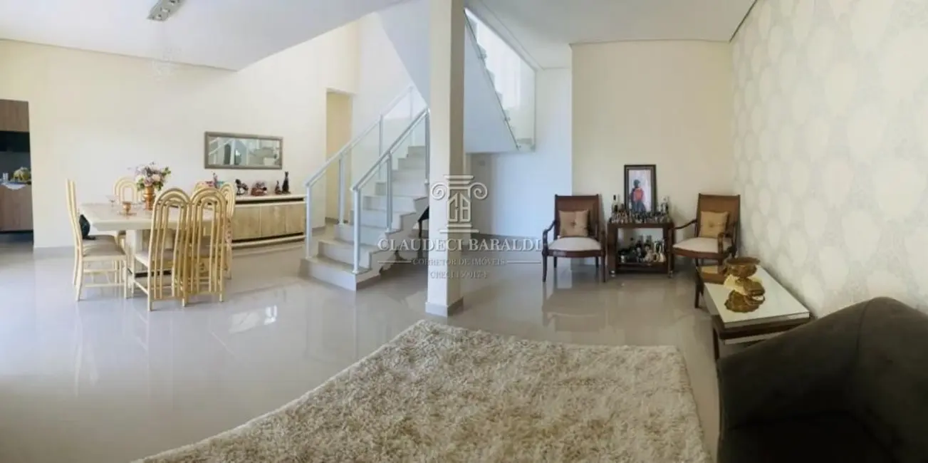 Foto 6 de Sobrado com 3 quartos à venda, 400m2 em Aracoiaba Da Serra - SP