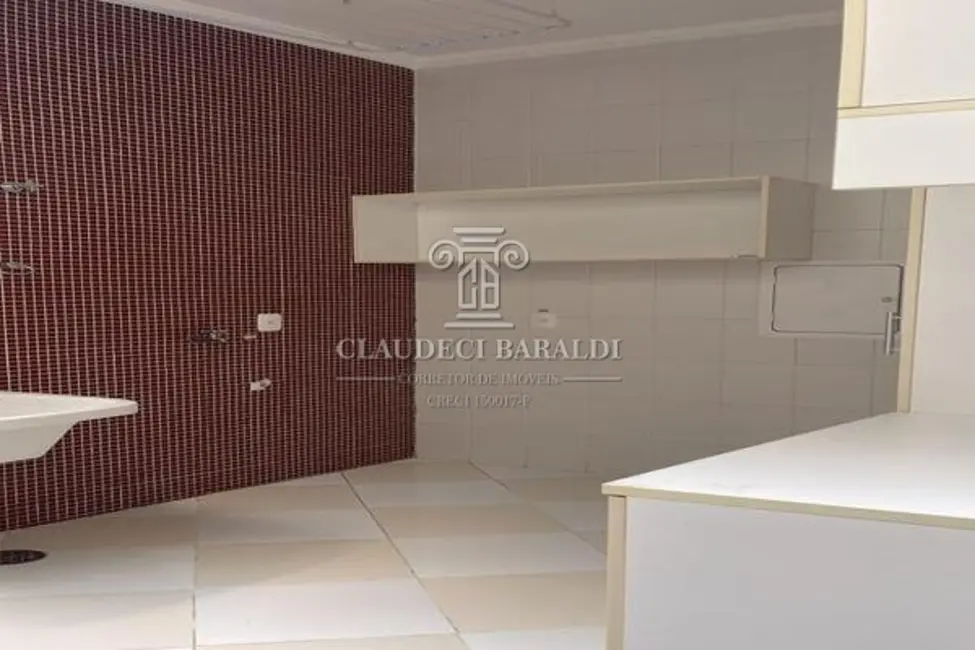 Sobrado com 4 quartos para alugar, 310m2 em Jardim Residencial Tivoli Park, Sorocaba - SP - imagem 3 Foto 3 de Sobrado com 4 quartos para alugar, 310m2 em Jardim Residencial Tivoli Park, Sorocaba - SP