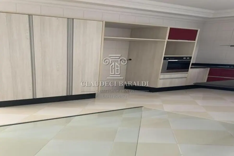 Sobrado com 4 quartos para alugar, 310m2 em Jardim Residencial Tivoli Park, Sorocaba - SP - imagem 6 Foto 6 de Sobrado com 4 quartos para alugar, 310m2 em Jardim Residencial Tivoli Park, Sorocaba - SP