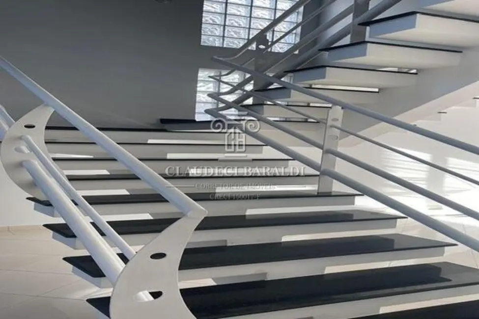 Sobrado com 4 quartos para alugar, 310m2 em Jardim Residencial Tivoli Park, Sorocaba - SP - imagem 9 Foto 9 de Sobrado com 4 quartos para alugar, 310m2 em Jardim Residencial Tivoli Park, Sorocaba - SP