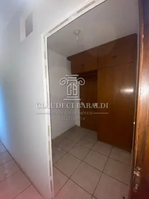 Sobrado com 4 quartos à venda, 250m2 em Centro, Sorocaba - SP - imagem 5 Foto 5 de Sobrado com 4 quartos à venda, 250m2 em Centro, Sorocaba - SP