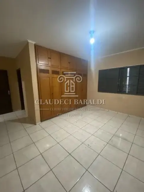 Sobrado com 4 quartos à venda, 250m2 em Centro, Sorocaba - SP - imagem 7 Foto 7 de Sobrado com 4 quartos à venda, 250m2 em Centro, Sorocaba - SP