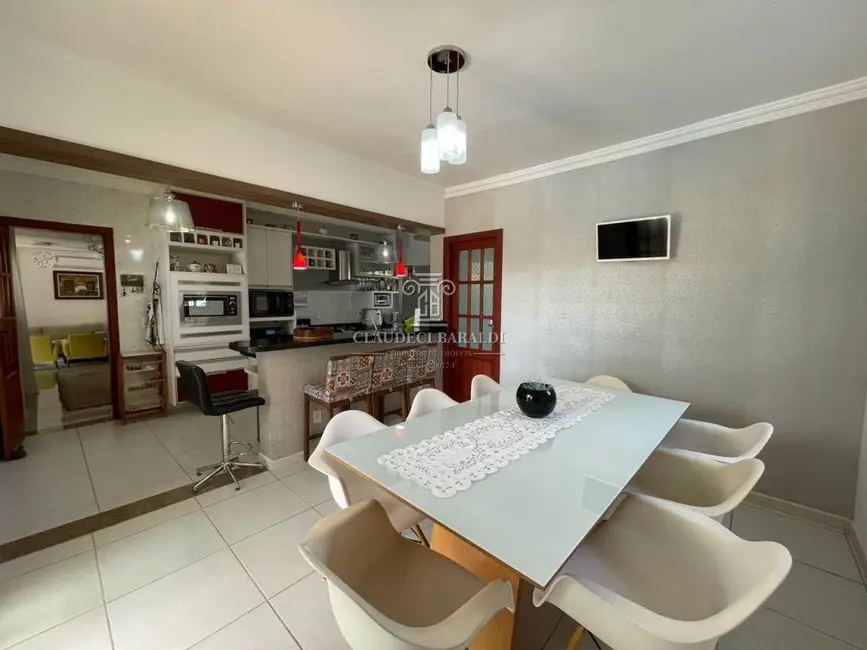 Foto 3 de Casa de Condomínio com 3 quartos à venda, 449m2 em Aracoiaba Da Serra - SP