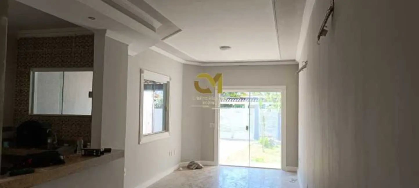 Foto 2 de Casa com 3 quartos à venda, 100m2 em Marica - RJ