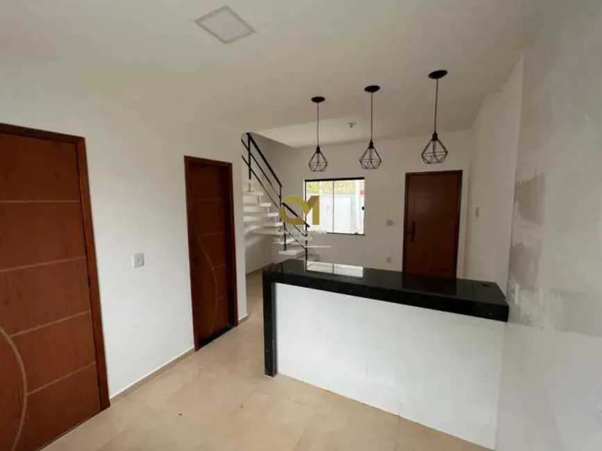 Foto 5 de Casa com 2 quartos à venda, 61m2 em Marica - RJ